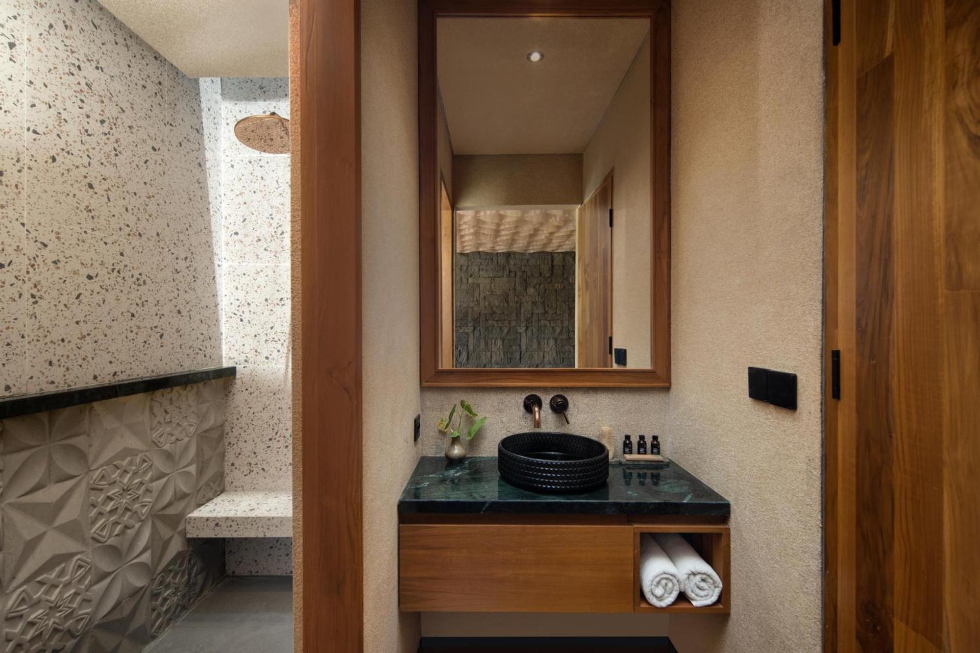 Grand Smart One Bedroom Villa Private Pool Jacuzzi Lagoon Access,1756731473:JPEG